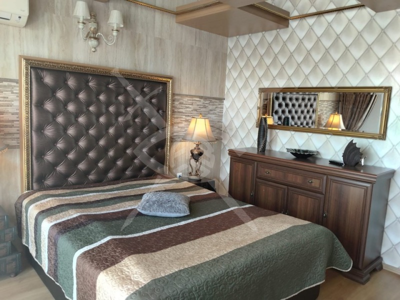 En venta  3+ dormitorios región Burgas , k.k. Slanchev bryag , 240 metros cuadrados | 42175915 - imagen [7]