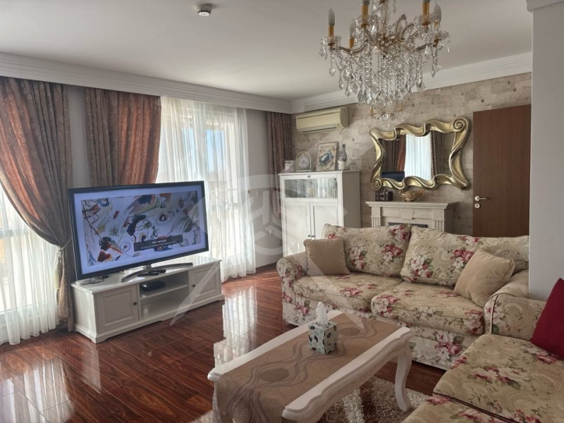 En venta  3+ dormitorios región Burgas , k.k. Slanchev bryag , 240 metros cuadrados | 42175915 - imagen [2]