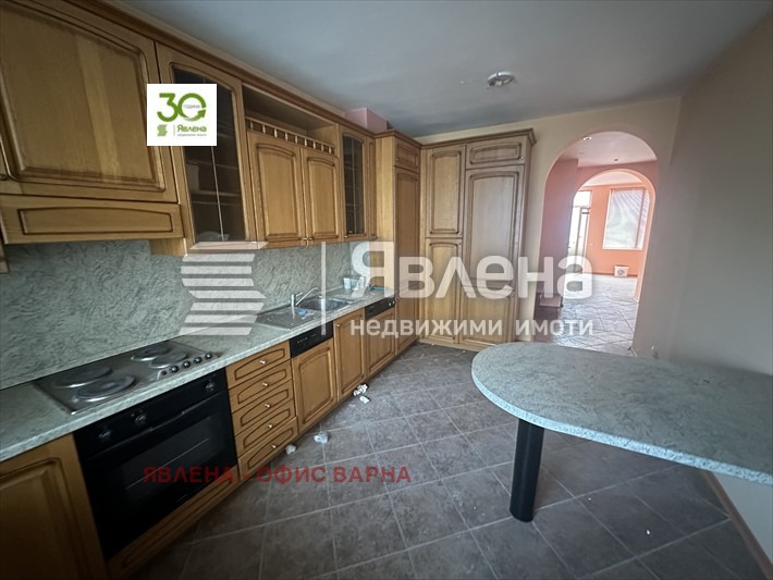 In vendita  Maisonette Varna , Sportna zala , 253 mq | 51559478
