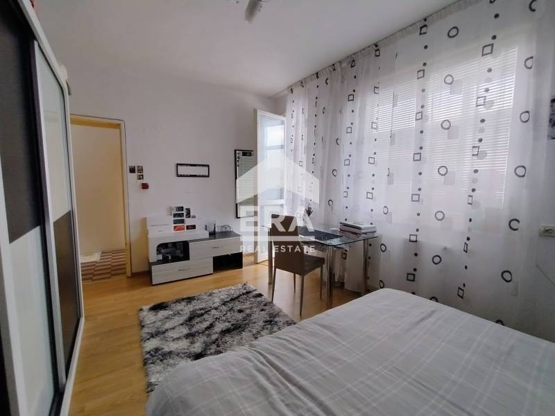 Продава ЕТАЖ ОТ КЪЩА, гр. Кърджали, Байкал, снимка 13 - Етаж от къща - 54944069