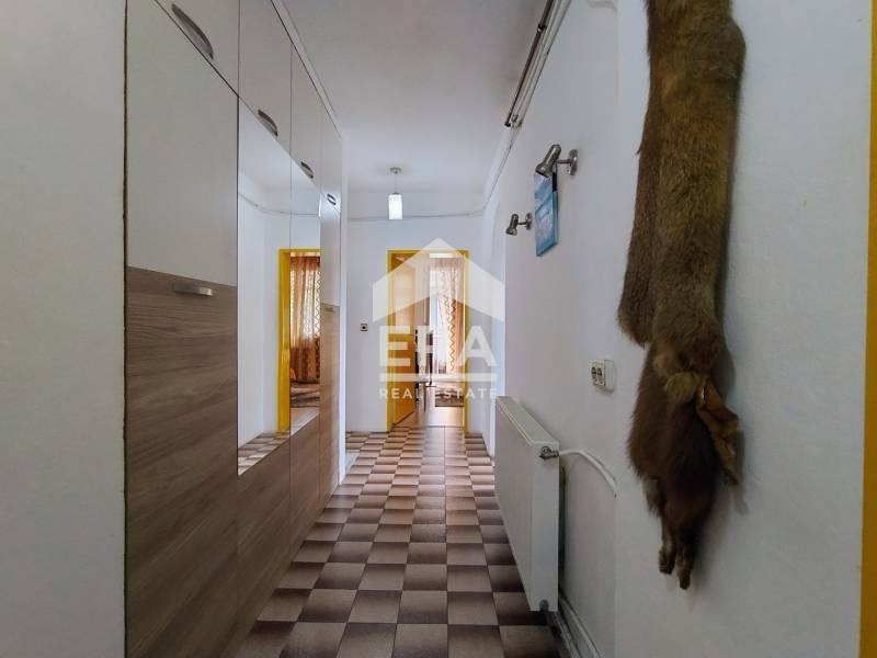 Продава ЕТАЖ ОТ КЪЩА, гр. Кърджали, Байкал, снимка 17 - Етаж от къща - 54944069