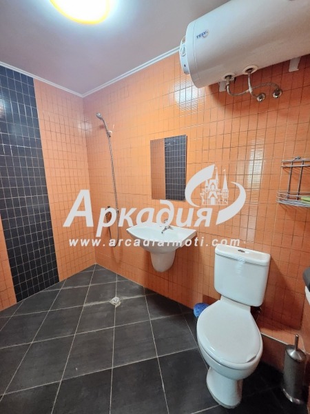 Продава КЪЩА, гр. Пловдив, Център, снимка 14 - Къщи - 48702319