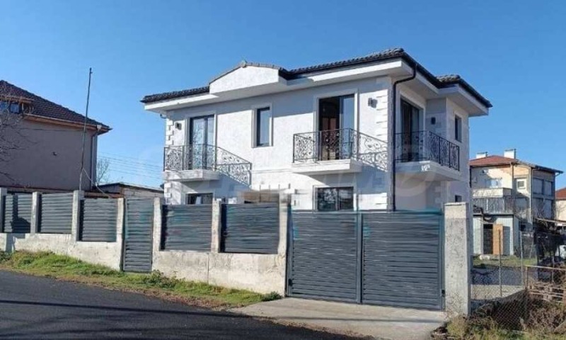 Продава КЪЩА, град Бургас, с. Маринка • 240000 € • 56456782 — Holmes.bg