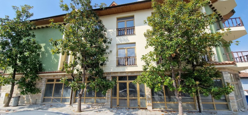 Продава  Хотел област Пазарджик , гр. Белово , 1346 кв.м | 37765181