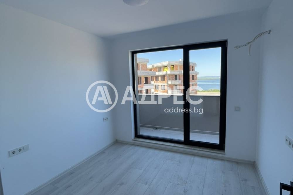 Продава 2-СТАЕН, гр. Поморие, област Бургас, снимка 2 - Апартаменти - 54592807