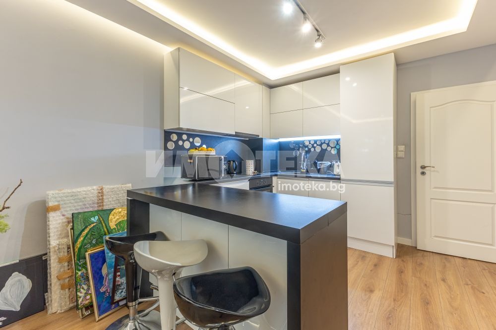 Продава 2-СТАЕН, гр. Варна, Бриз, снимка 8 - Апартаменти - 55536828