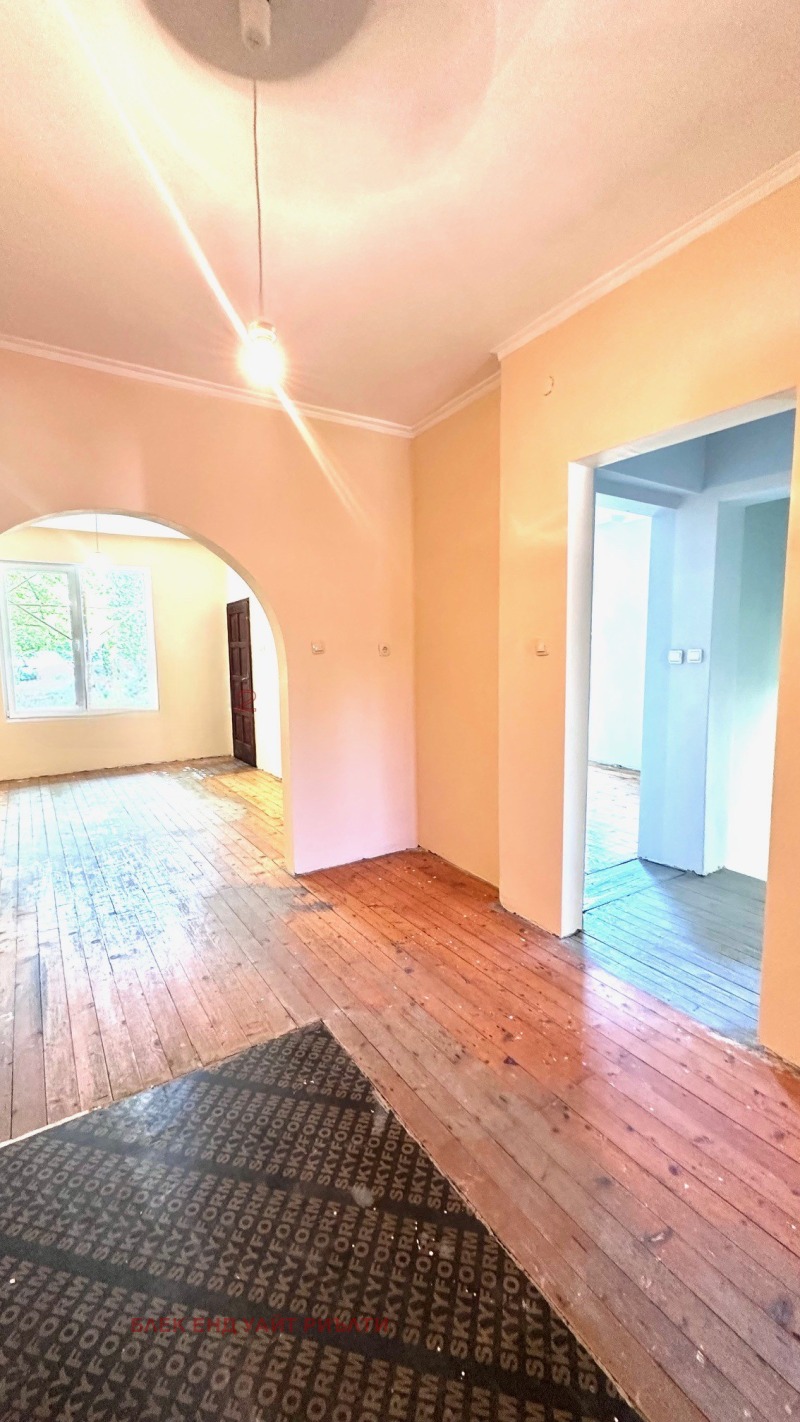 Продава ЕТАЖ ОТ КЪЩА, гр. София, Княжево, снимка 4 - Етаж от къща - 52504914