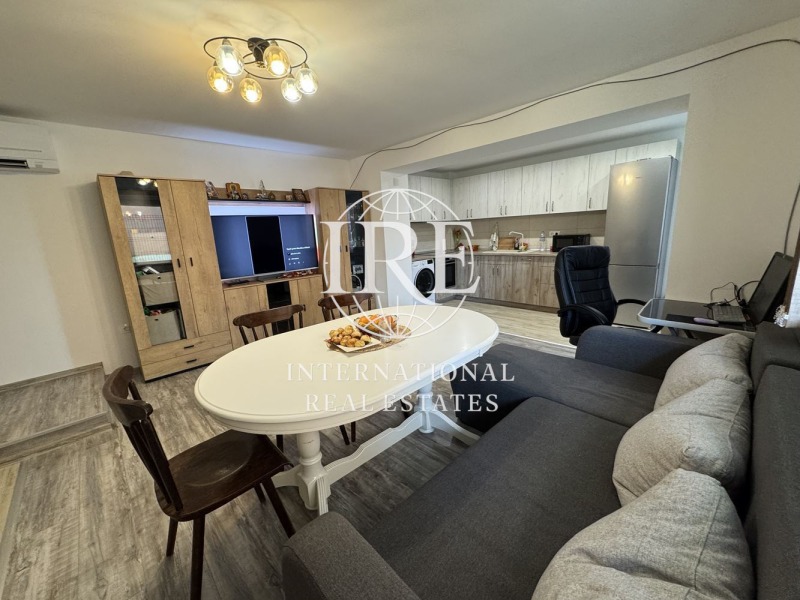 Продава КЪЩА, гр. Балчик, област Добрич, снимка 14 - Къщи - 53519132