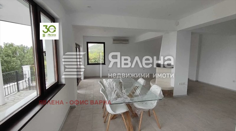 Продава КЪЩА, гр. Балчик, област Добрич, снимка 2 - Къщи - 53626568