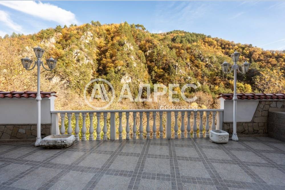 Продава КЪЩА, с. Бачково, област Пловдив, снимка 15 - Къщи - 55474611