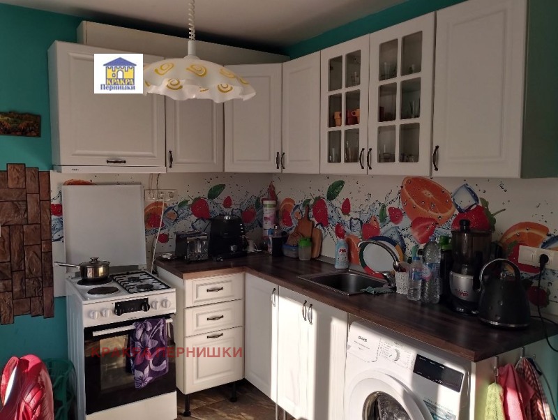 Продава ЕТАЖ ОТ КЪЩА в град Перник, Байкушева махала - 95 кв.м / 117 000 € » 228 832.11 лв., КРАКРА ПЕРНИШКИ