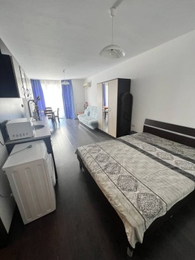Studio c.c. Slânciev briag, regiunea Burgas