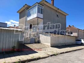 Casa Elhovo, região Iambol
