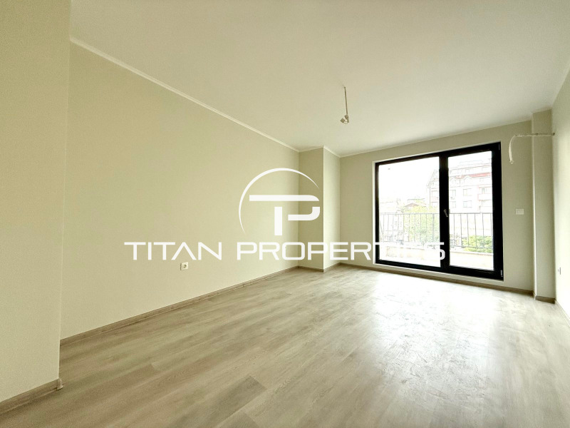 En venta  2 dormitorios Plovdiv , Tsentar , 89 metros cuadrados | 54199571 - imagen [3]