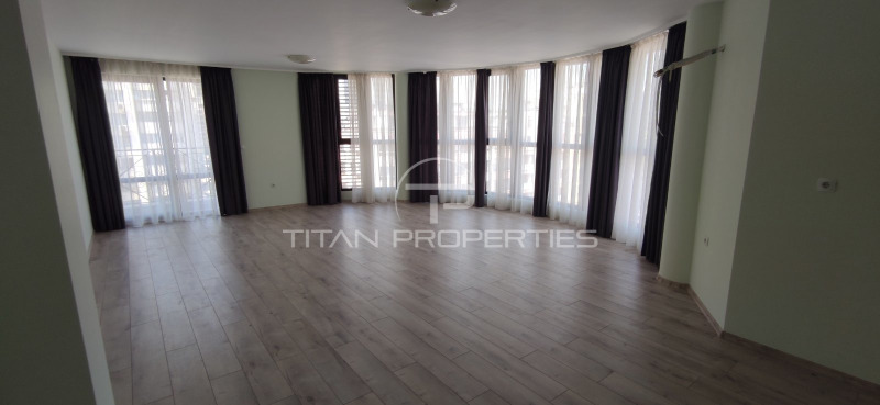 Na prodej  3+ ložnice Plovdiv , Karšijaka , 197 m2 | 91329114