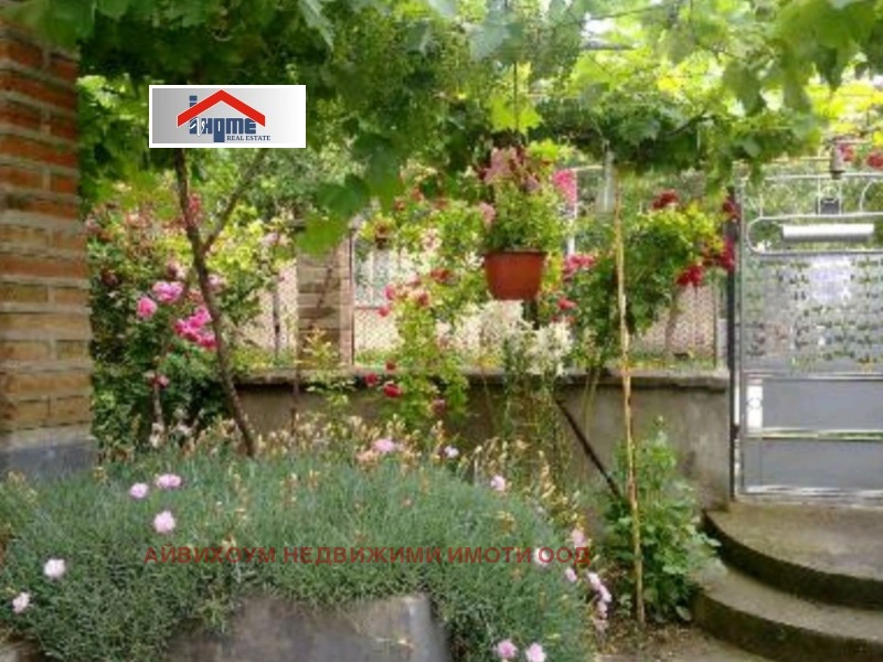 Продава КЪЩА, с. Ореховица, област Плевен