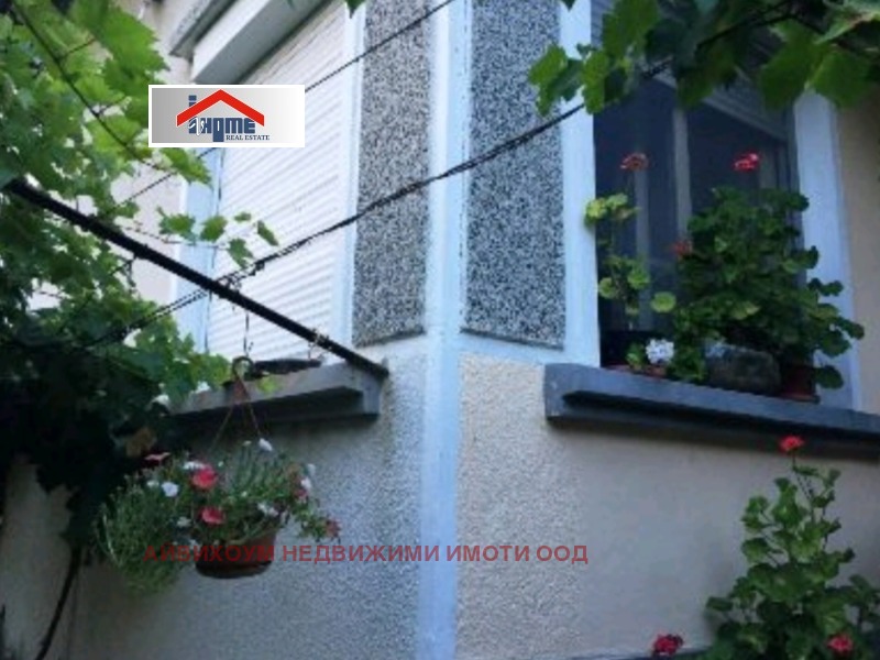 Продава КЪЩА, с. Ореховица, област Плевен, снимка 3 - Къщи - 50982143