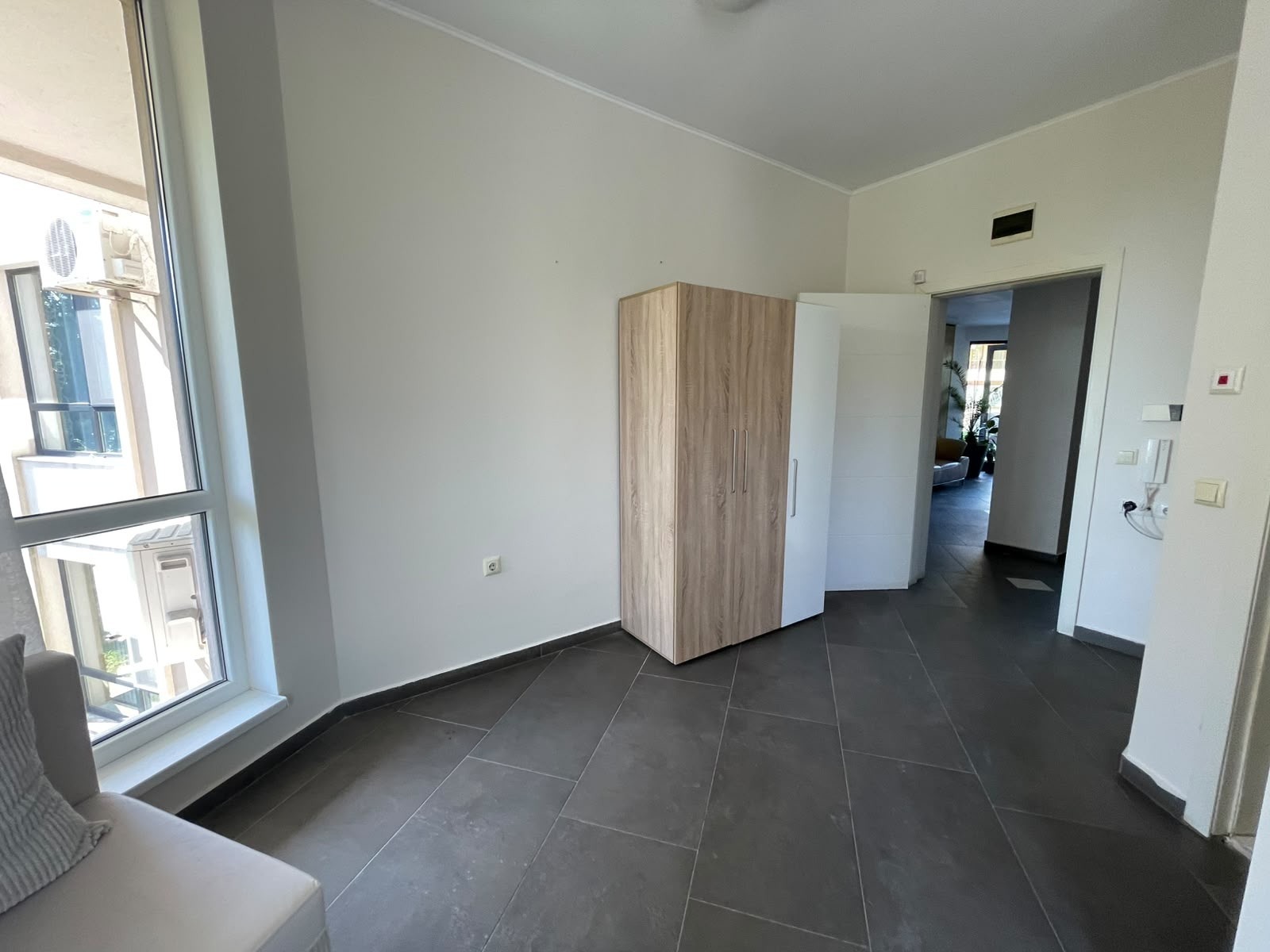 Продава 1-СТАЕН, гр. Бяла, област Варна, снимка 11 - Апартаменти - 55204011