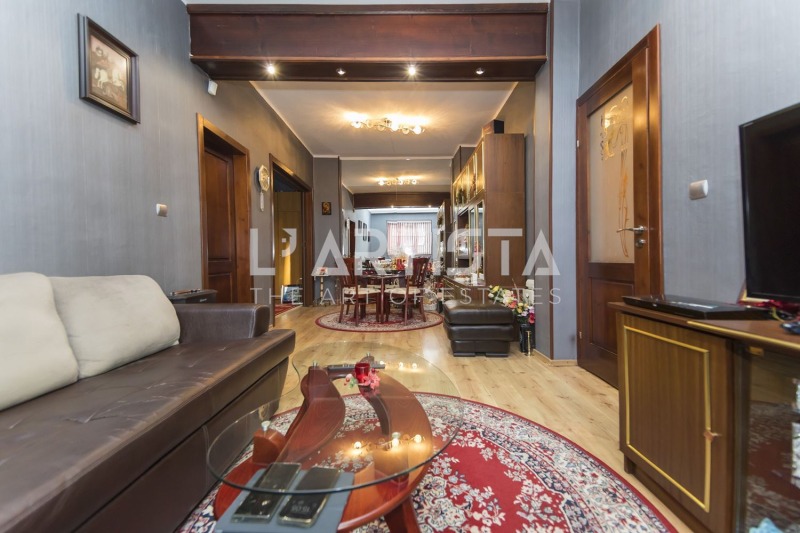 Продава  3-стаен град София , Център , 82 кв.м | 43960555 - изображение [2]