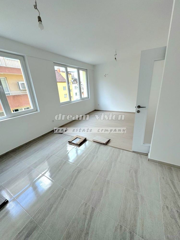 De vânzare  2 dormitoare Sofia , Reduta , 100 mp | 20761267 - imagine [3]