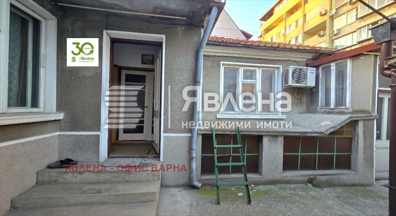 Продава КЪЩА, гр. Варна, Колхозен пазар, снимка 8 - Къщи - 55506180