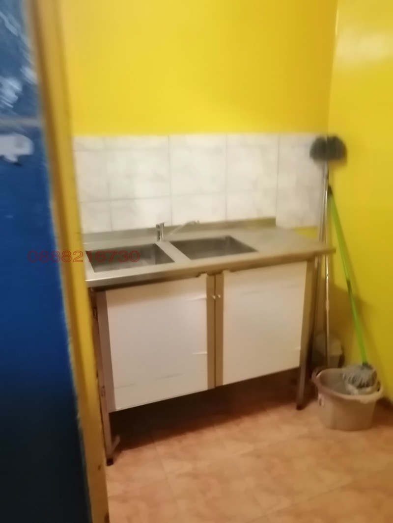 Продава МАГАЗИН, гр. Лом, област Монтана, снимка 6 - Магазини - 53576070