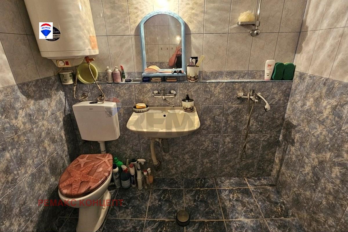 Продава 1-СТАЕН, гр. Шумен, Боян Българанов 2, снимка 5 - Апартаменти - 54938895