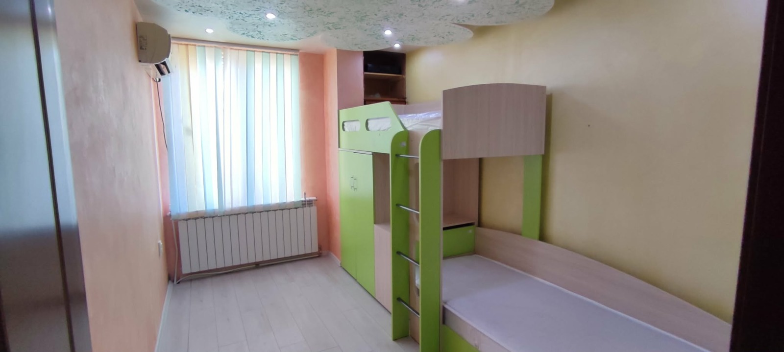 Продава 3-СТАЕН, гр. Велико Търново, Колю Фичето, снимка 14 - Апартаменти - 54299175