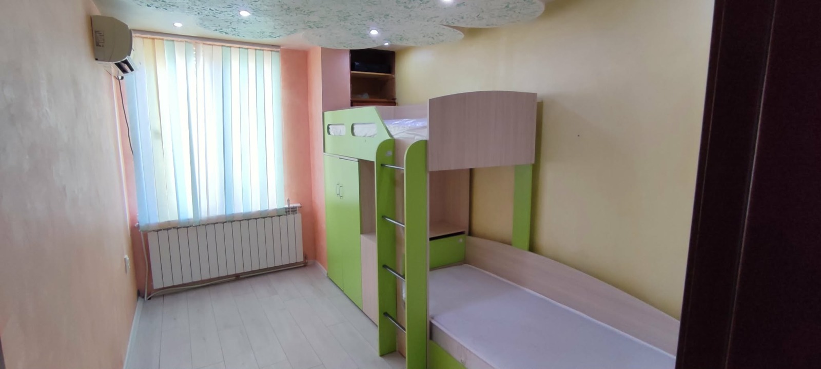 Продава 3-СТАЕН, гр. Велико Търново, Колю Фичето, снимка 6 - Апартаменти - 54299175