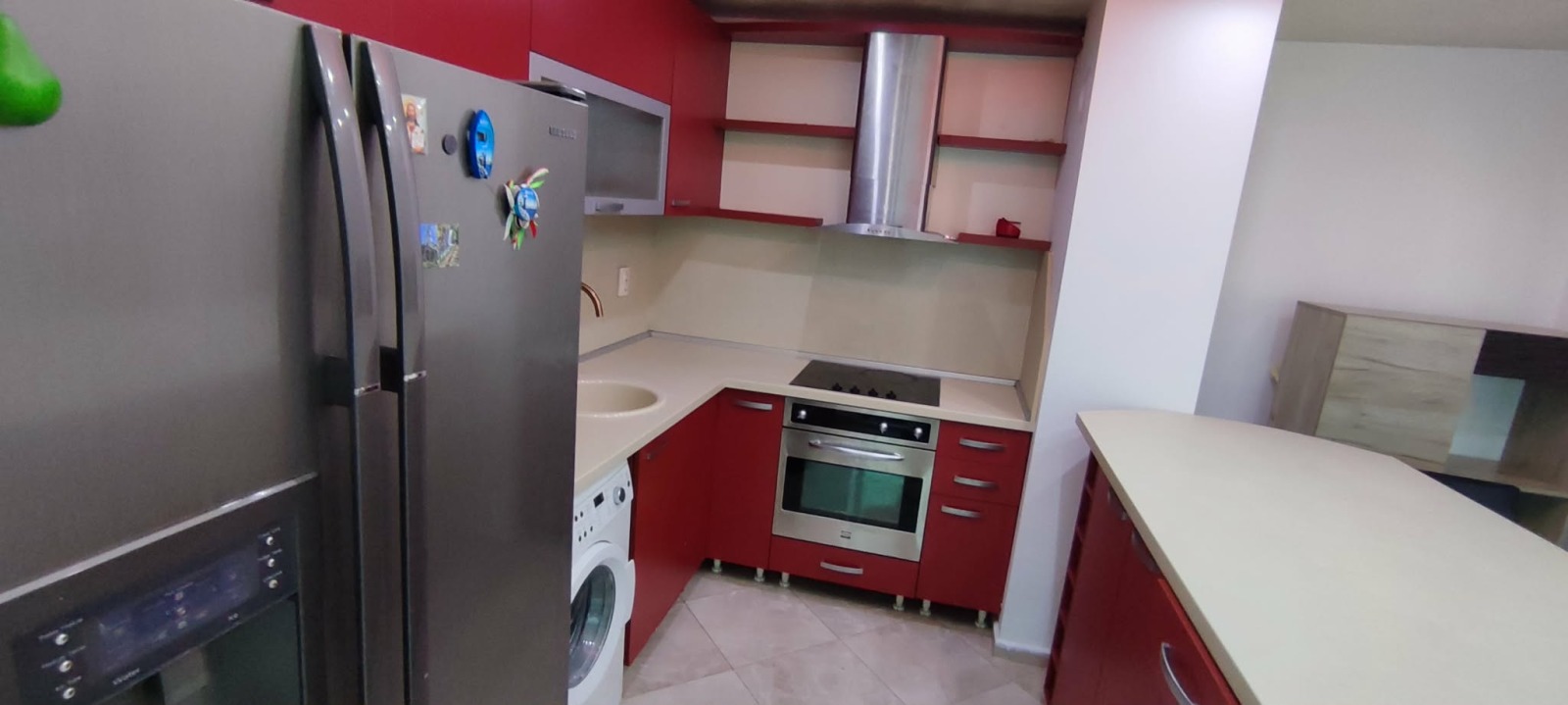 Продава 3-СТАЕН, гр. Велико Търново, Колю Фичето, снимка 2 - Апартаменти - 54299175