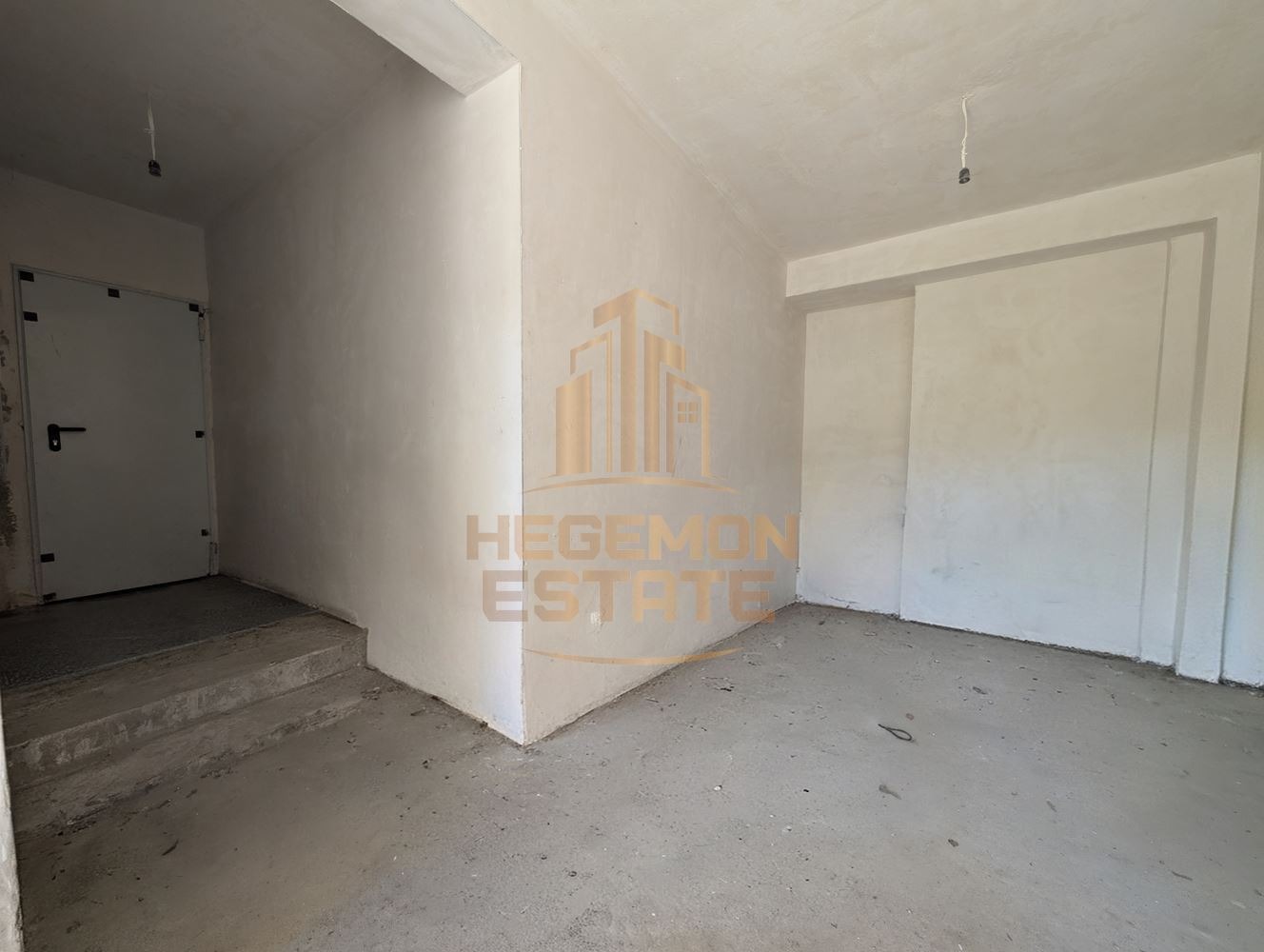 Продава ГАРАЖ, ПАРКОМЯСТО, гр. Варна, Операта