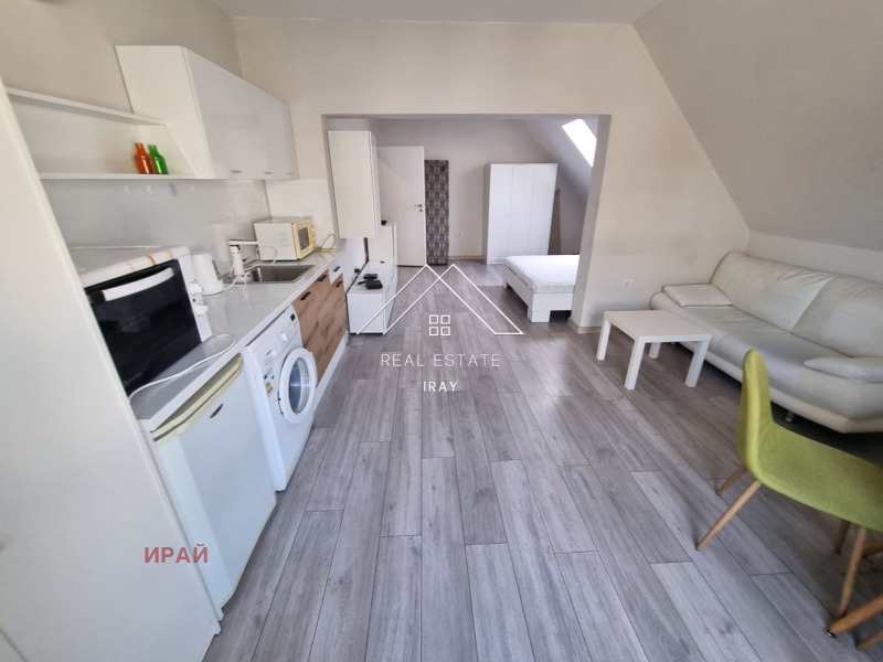 Te koop  Studio Stara Zagora , Tsentar , 50 m² | 40102171 - afbeelding [4]