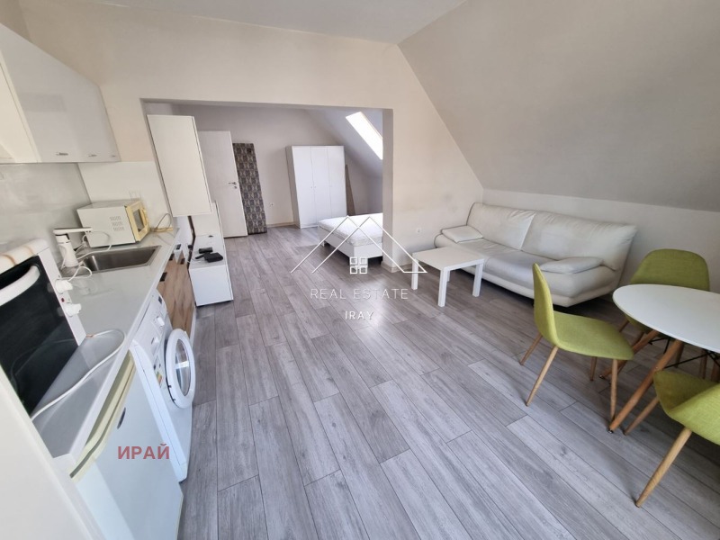 Te koop  Studio Stara Zagora , Tsentar , 50 m² | 40102171 - afbeelding [2]
