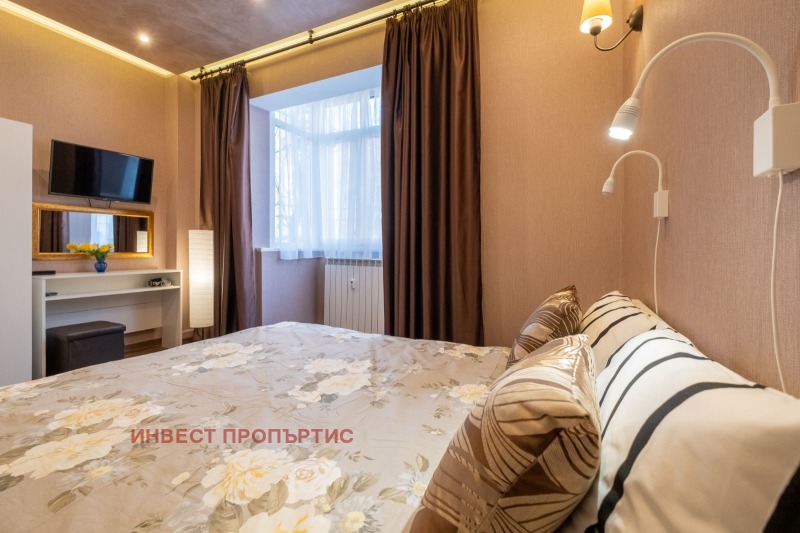 Продава  2-стаен град София , Център , 52 кв.м | 50108212 - изображение [9]