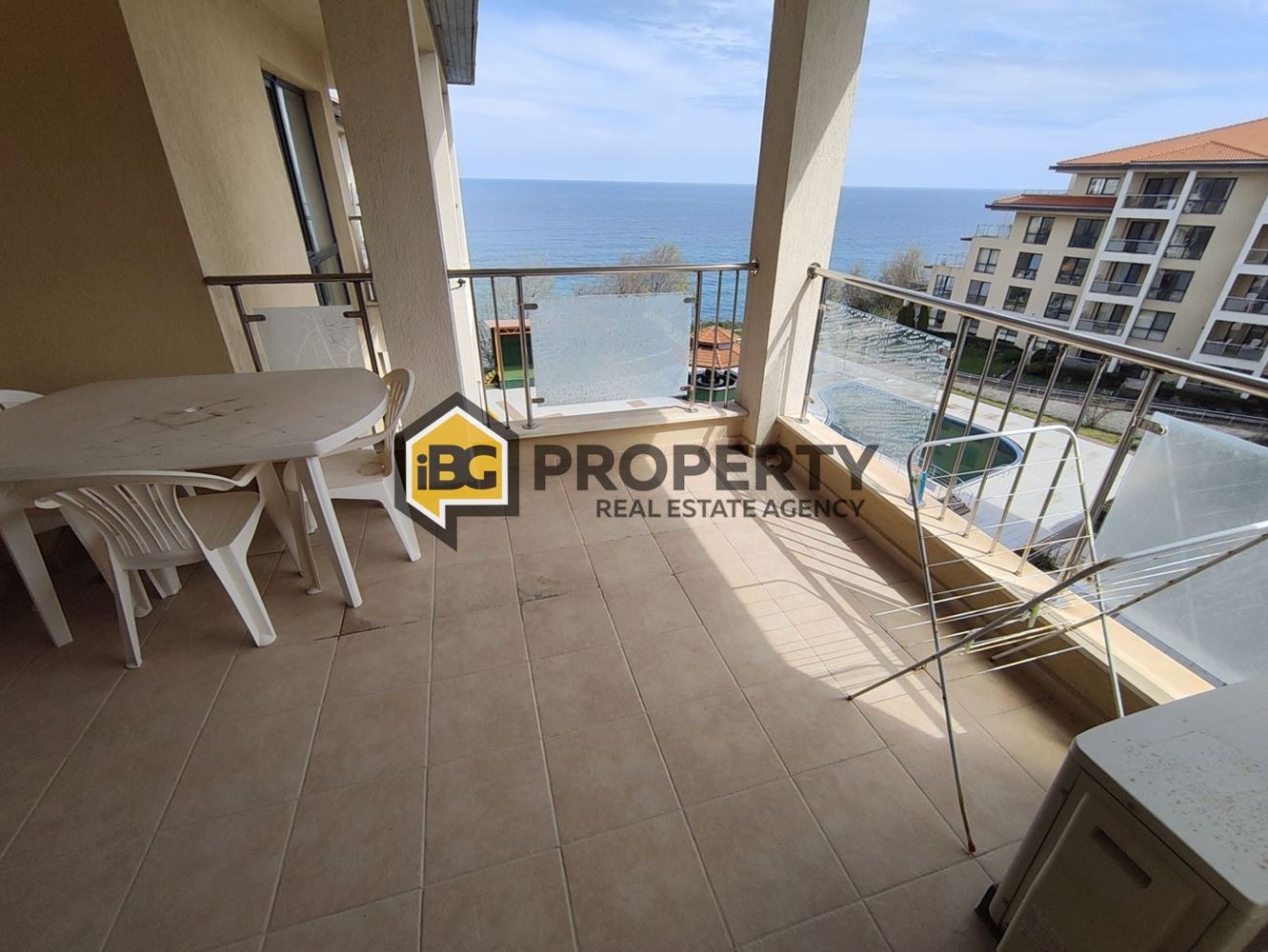 Продава 2-СТАЕН, гр. Бяла, област Варна