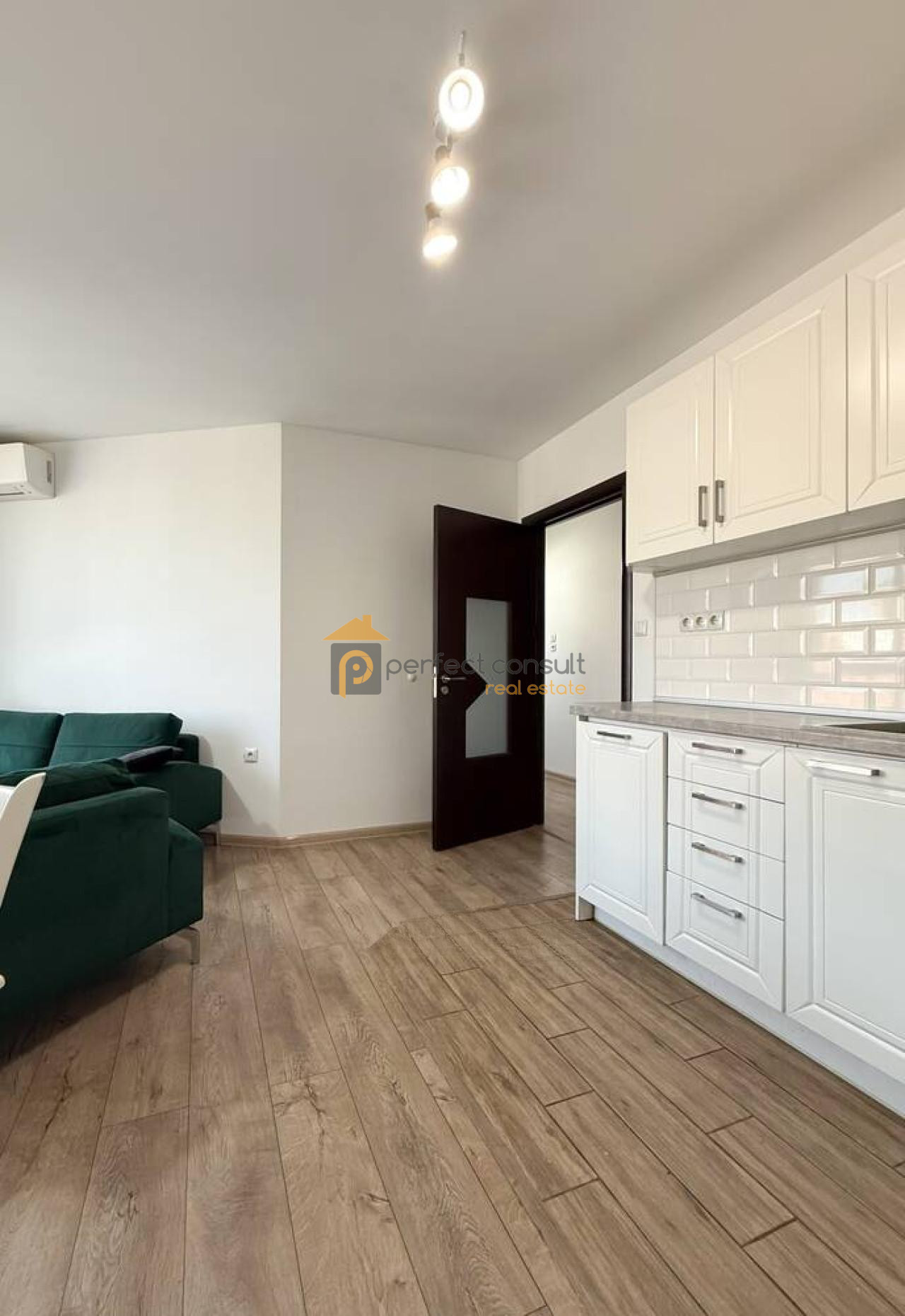 Продава 3-СТАЕН, гр. Пловдив, Кършияка, снимка 2 - Апартаменти - 53732286