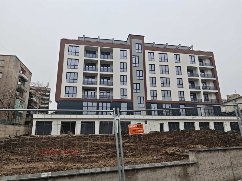 Продава 4-СТАЕН, гр. Радомир, област Перник