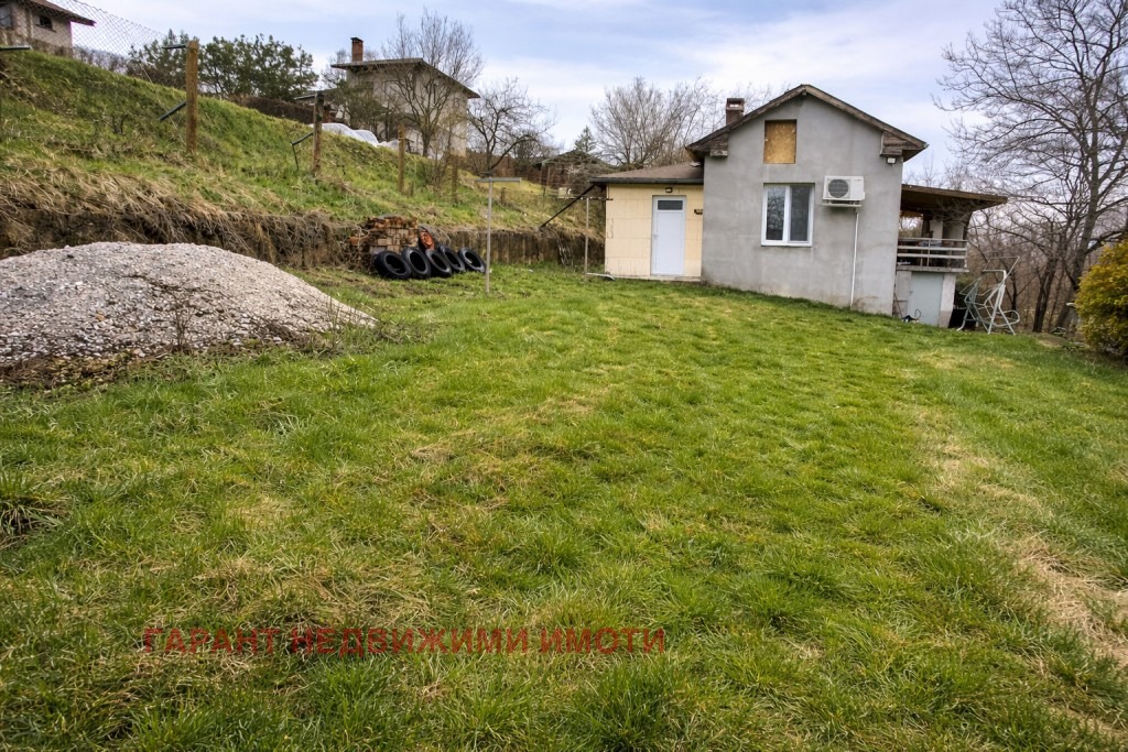 Продава КЪЩА, гр. Габрово, Чехлевци