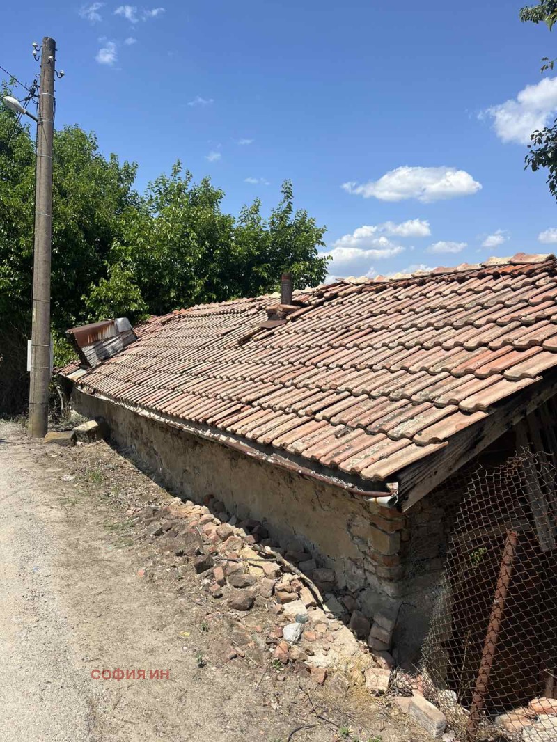 Продава КЪЩА в област Кюстендил, с. Шатрово - 832 кв.м / 23 000 € » 44 984.09 лв., СОФИЯ ИН