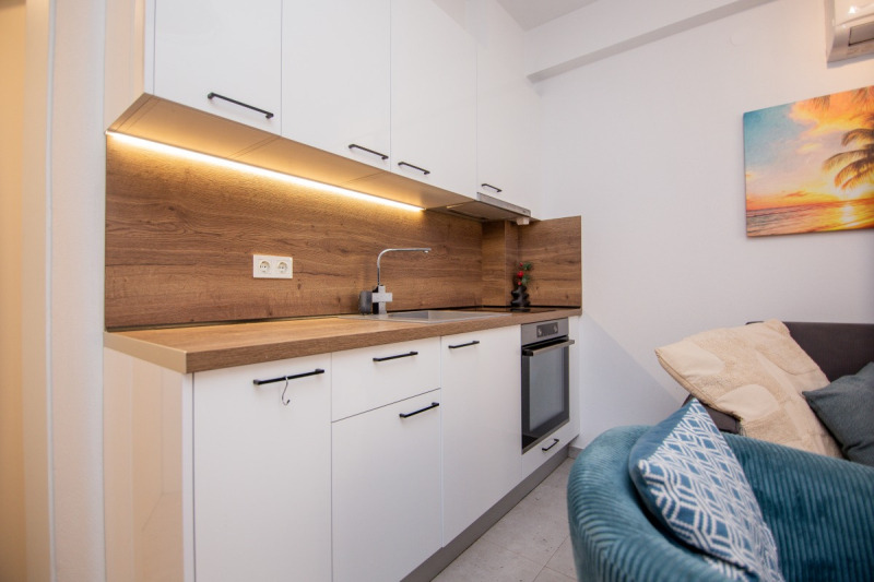 Продава 1-СТАЕН, гр. София, Център, снимка 7 - Апартаменти - 54351969