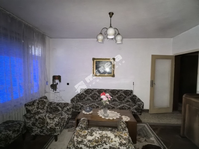 Προς πώληση  2 υπνοδωμάτια ΙΑμβολ , ΤΣενταρ , 98 τ.μ | 24692196