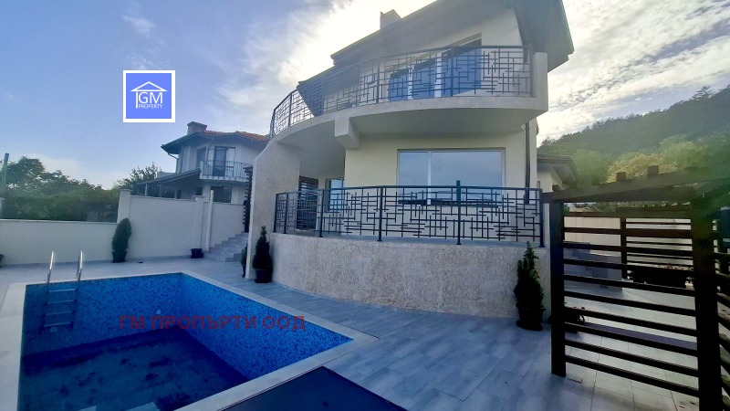 Продава КЪЩА, гр. Балчик, област Добрич