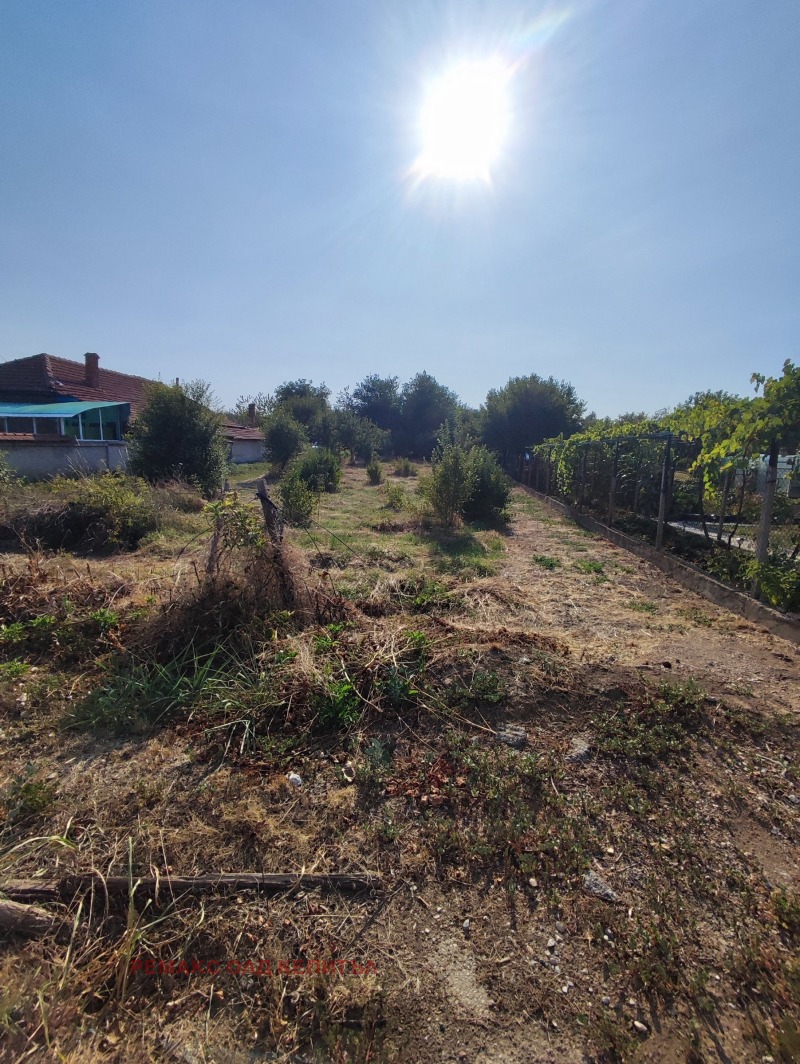 Eladó  Cselekmény régió Veliko Tarnovo , Pravda , 1200 négyzetméter | 66973391