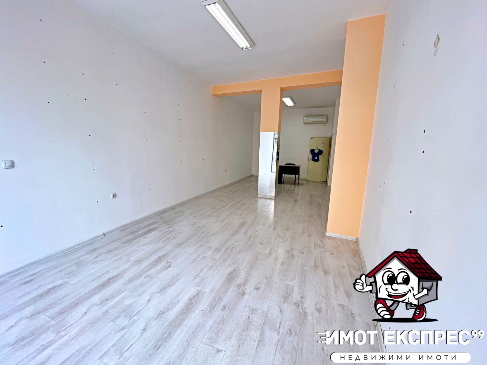Продава МАГАЗИН, гр. Асеновград, област Пловдив, снимка 2 - Магазини - 41956844