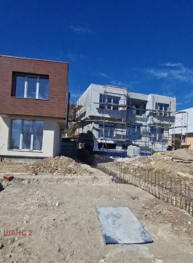 Къща град Варна, м-т Акчелар 5