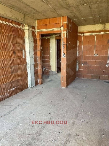 Продава 2-СТАЕН, гр. Пловдив, Остромила, снимка 2 - Апартаменти - 52524702