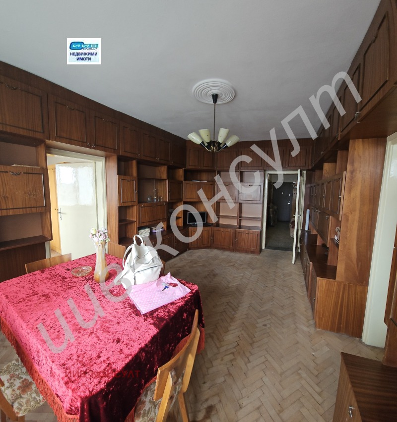 À venda  2 quartos Veliko Tarnovo , Centar , 109 m² | 35088436