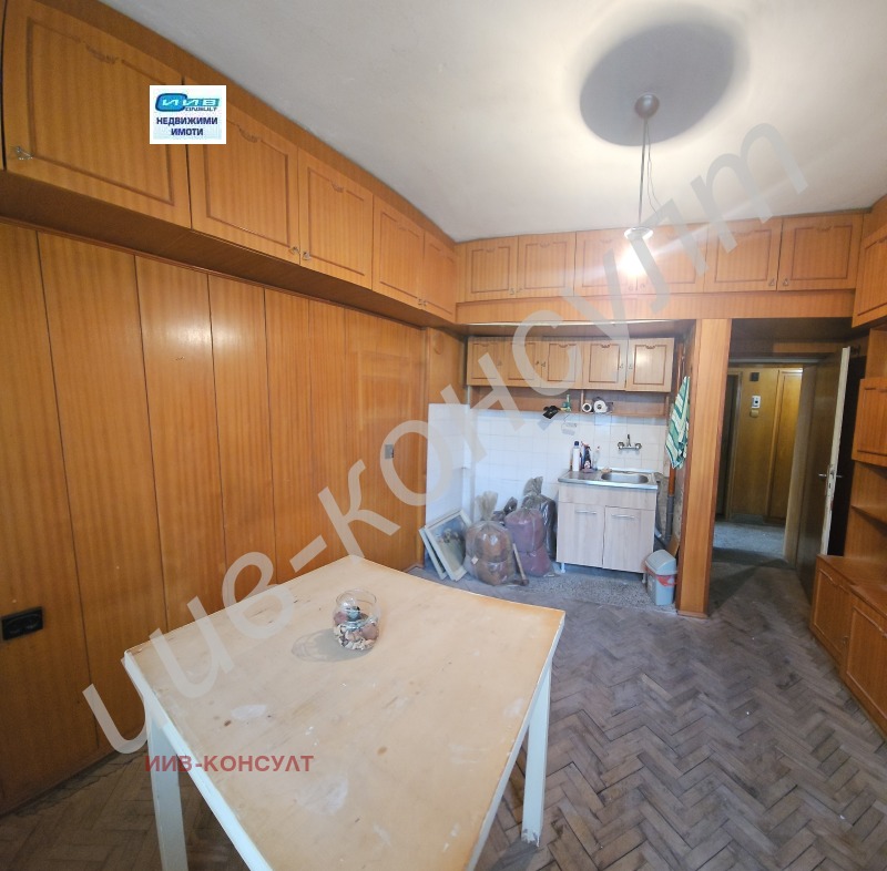 In vendita  2 camere da letto Veliko Tarnovo , Tsentar , 109 mq | 35088436 - Immagine [2]