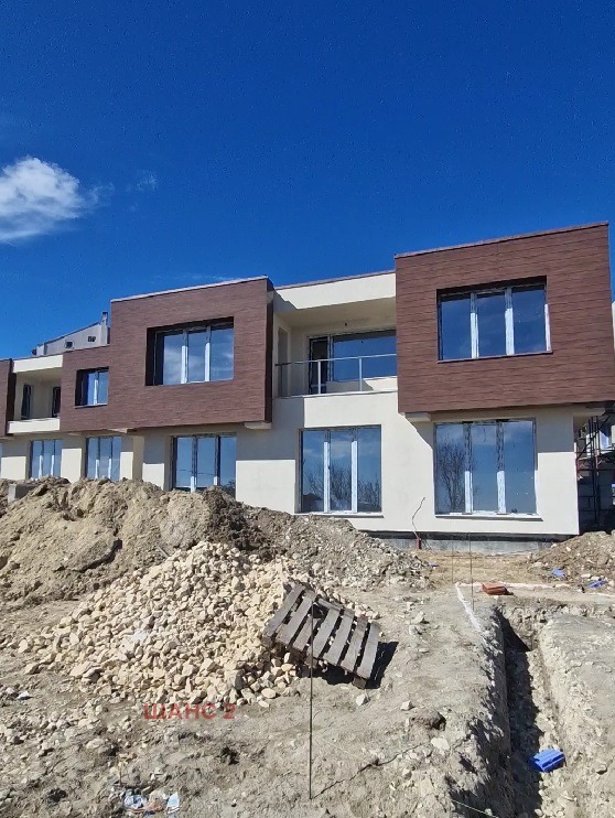 Til salgs  Hus Varna , m-t Aksjelar , 160 kvm | 87070657 - bilde [4]