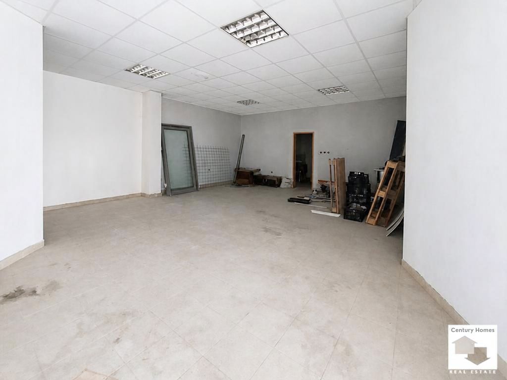 Продава МАГАЗИН, гр. Велико Търново, Център, снимка 3 - Магазини - 56188899